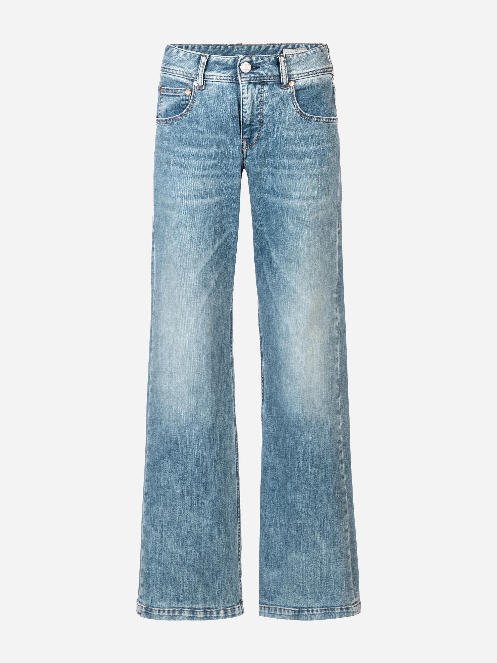 Modell Edna Flared Jeans mit Bio-Baumwolle