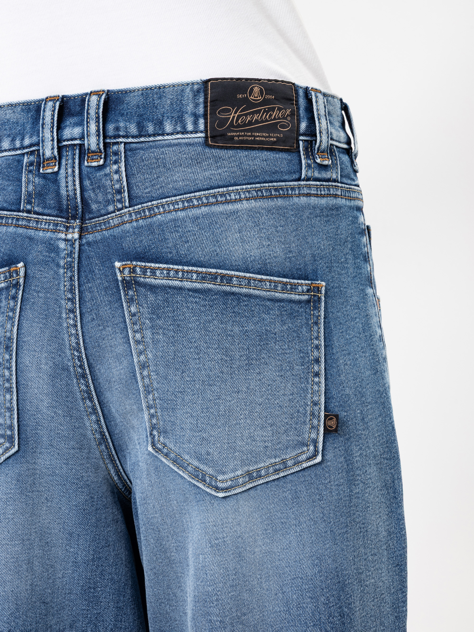 Modell Brooke Wide High Waist Jeans