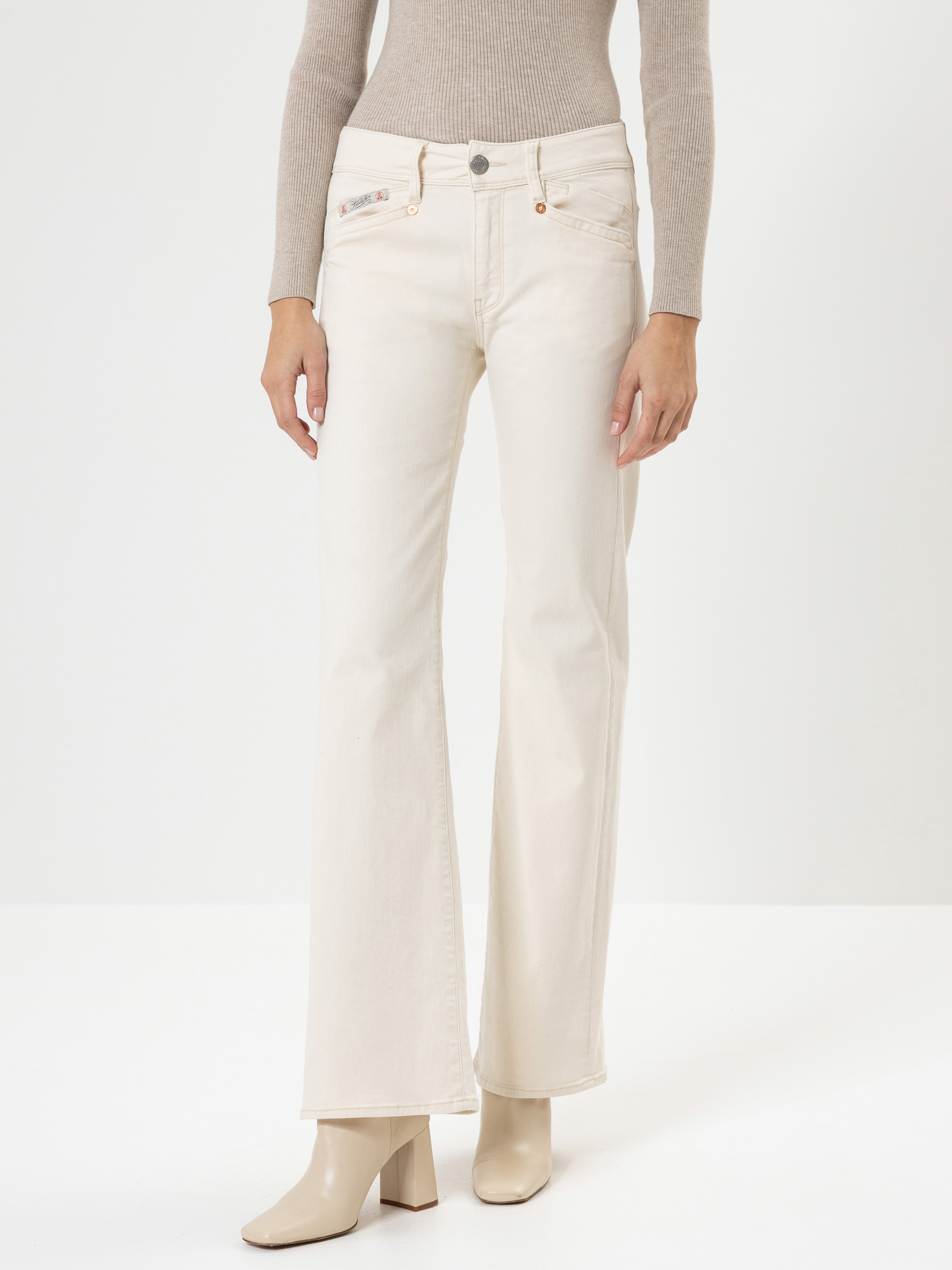 Modell Prime New Jeans mit Bio-Baumwolle