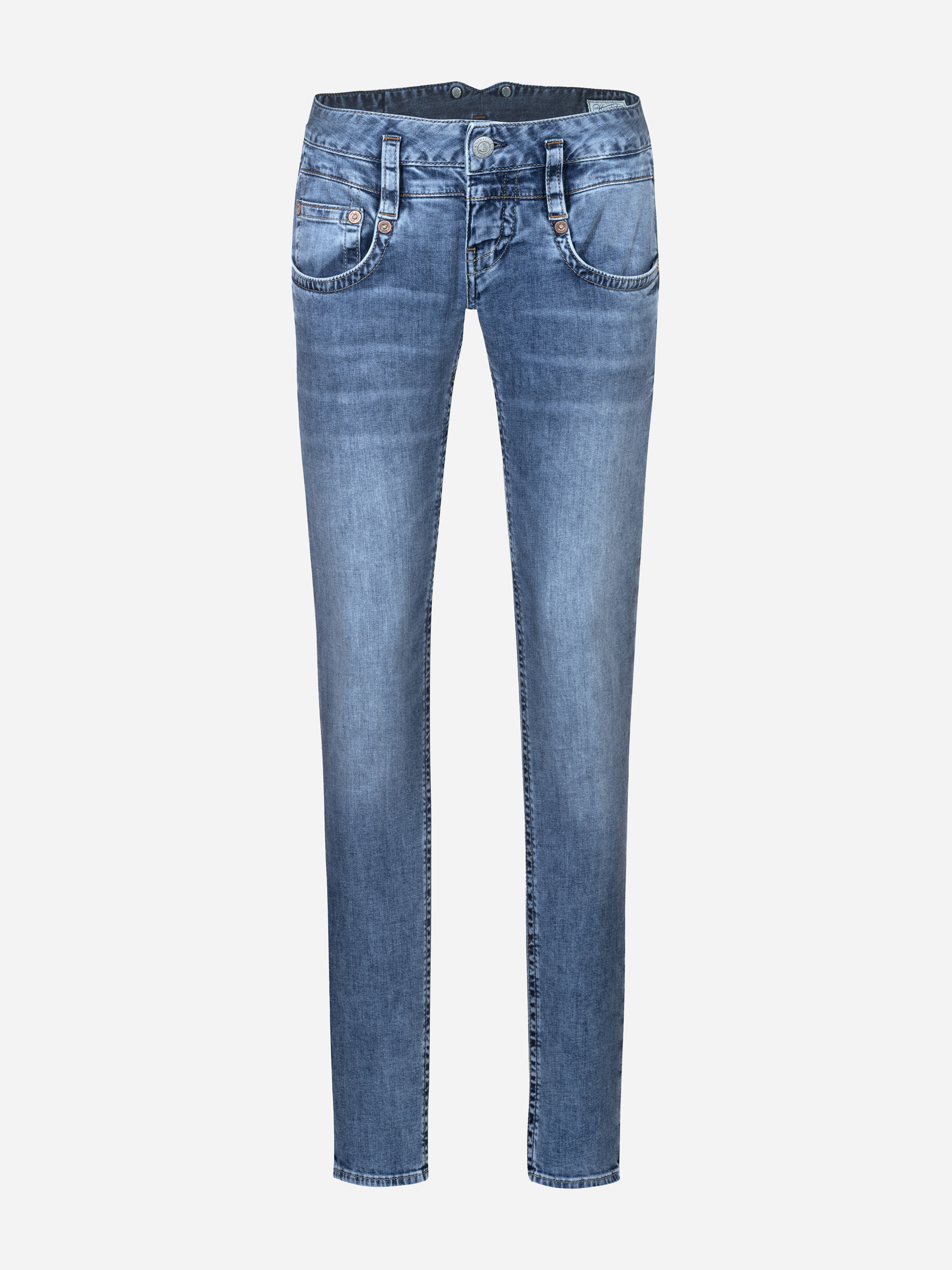 Modell Pitch Slim Jeans mit recycelter Baumwolle