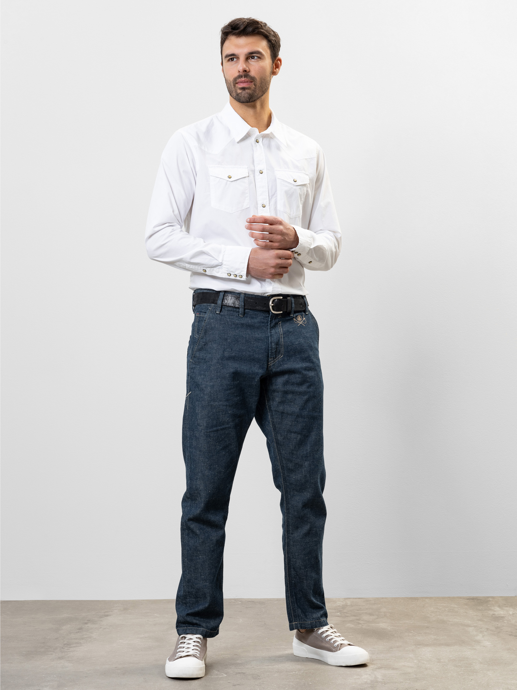 Modell Kennedy Straight Jeans aus Japanese Hemp Denim