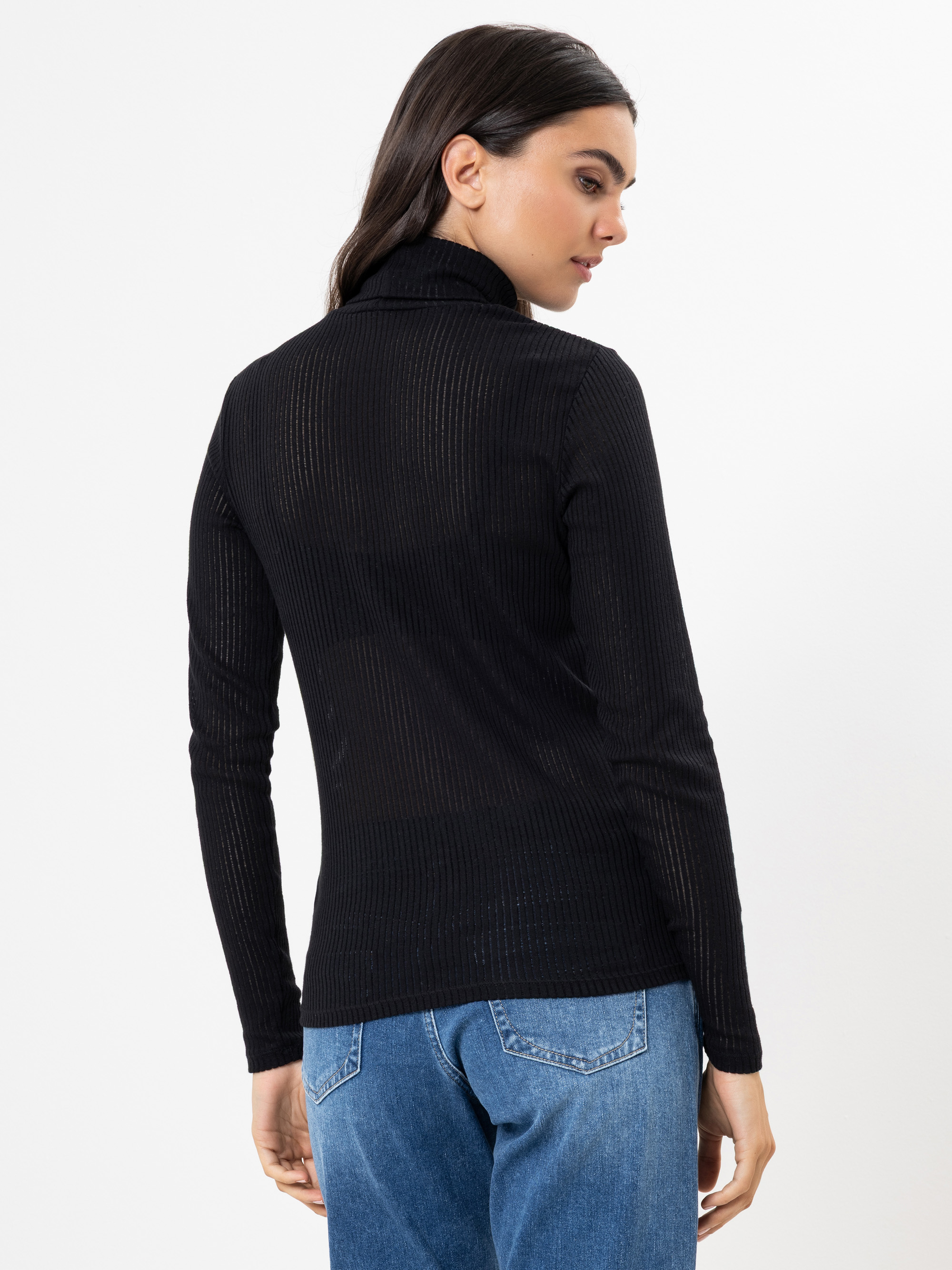 Modell Tinsley Rollkragenshirt