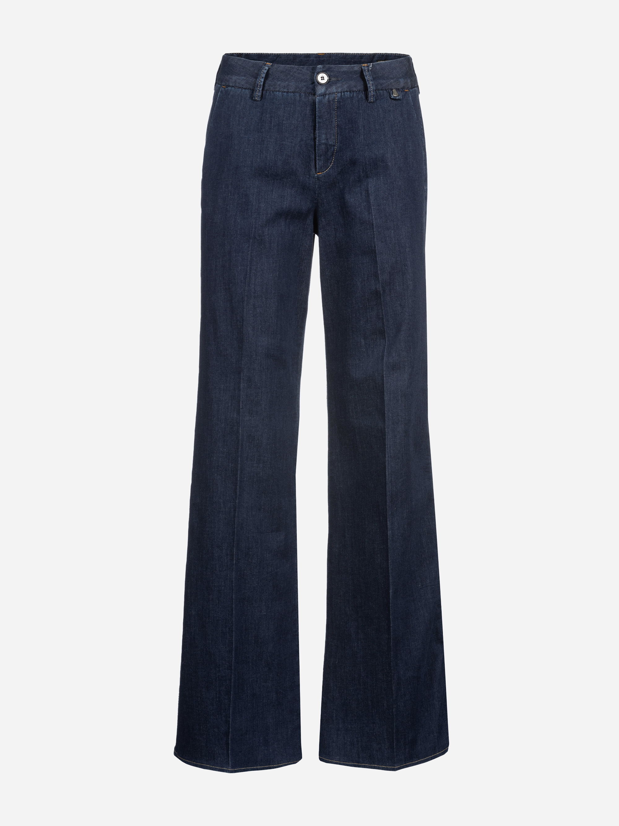 Modell Lovely Flared Jeans mit recycelter Baumwolle