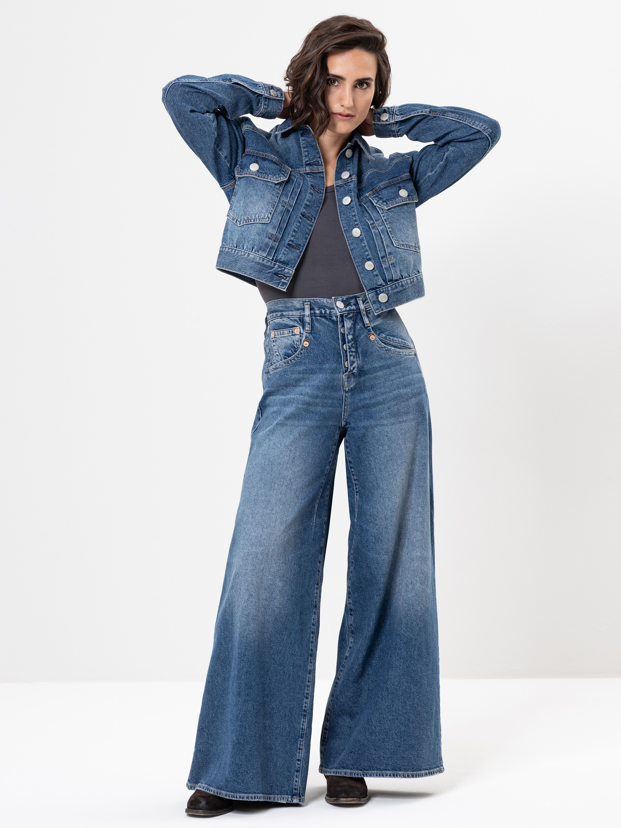 Modell Shyra Palazzo