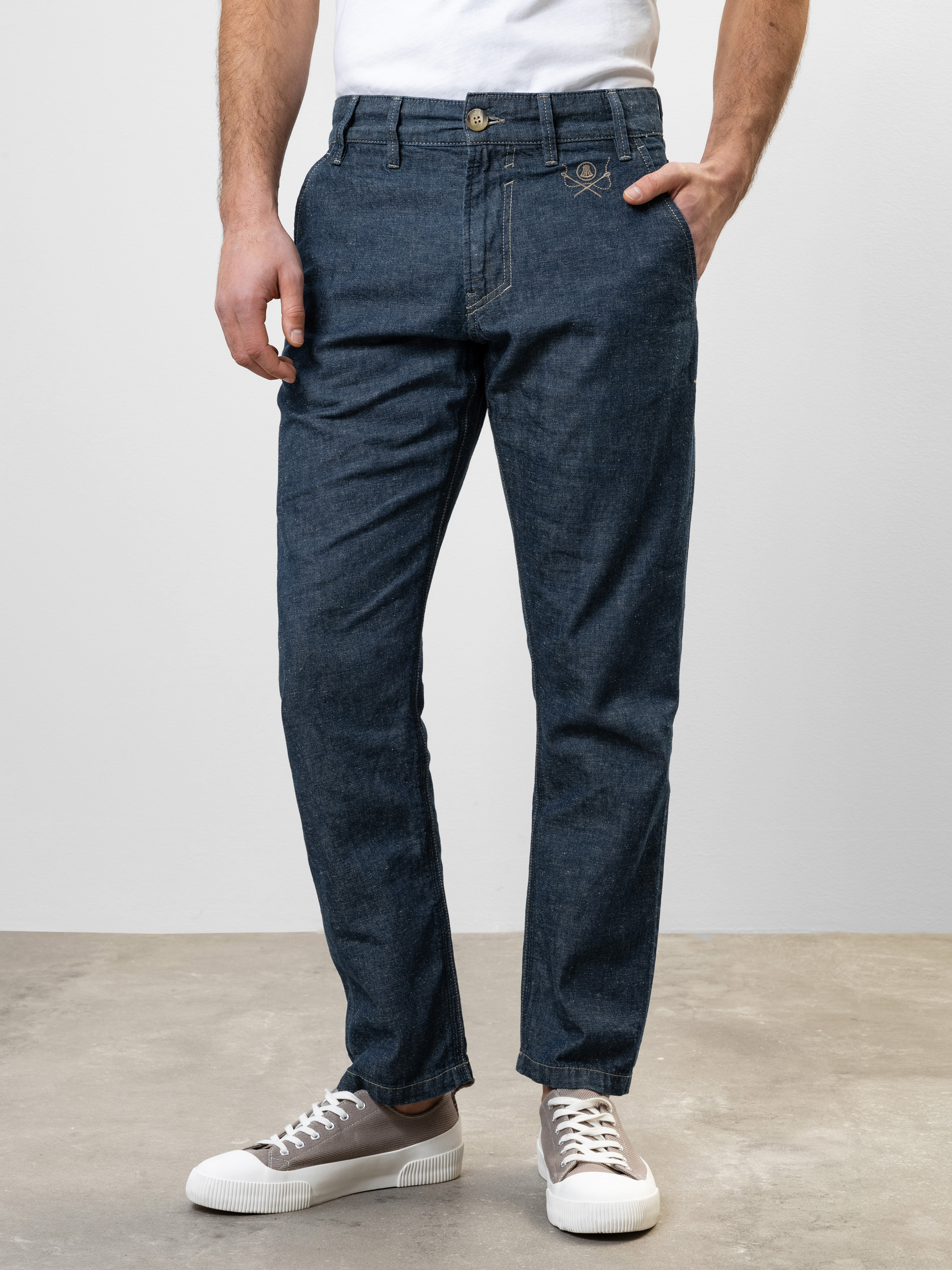 Modell Kennedy Straight Jeans aus Japanese Hemp Denim