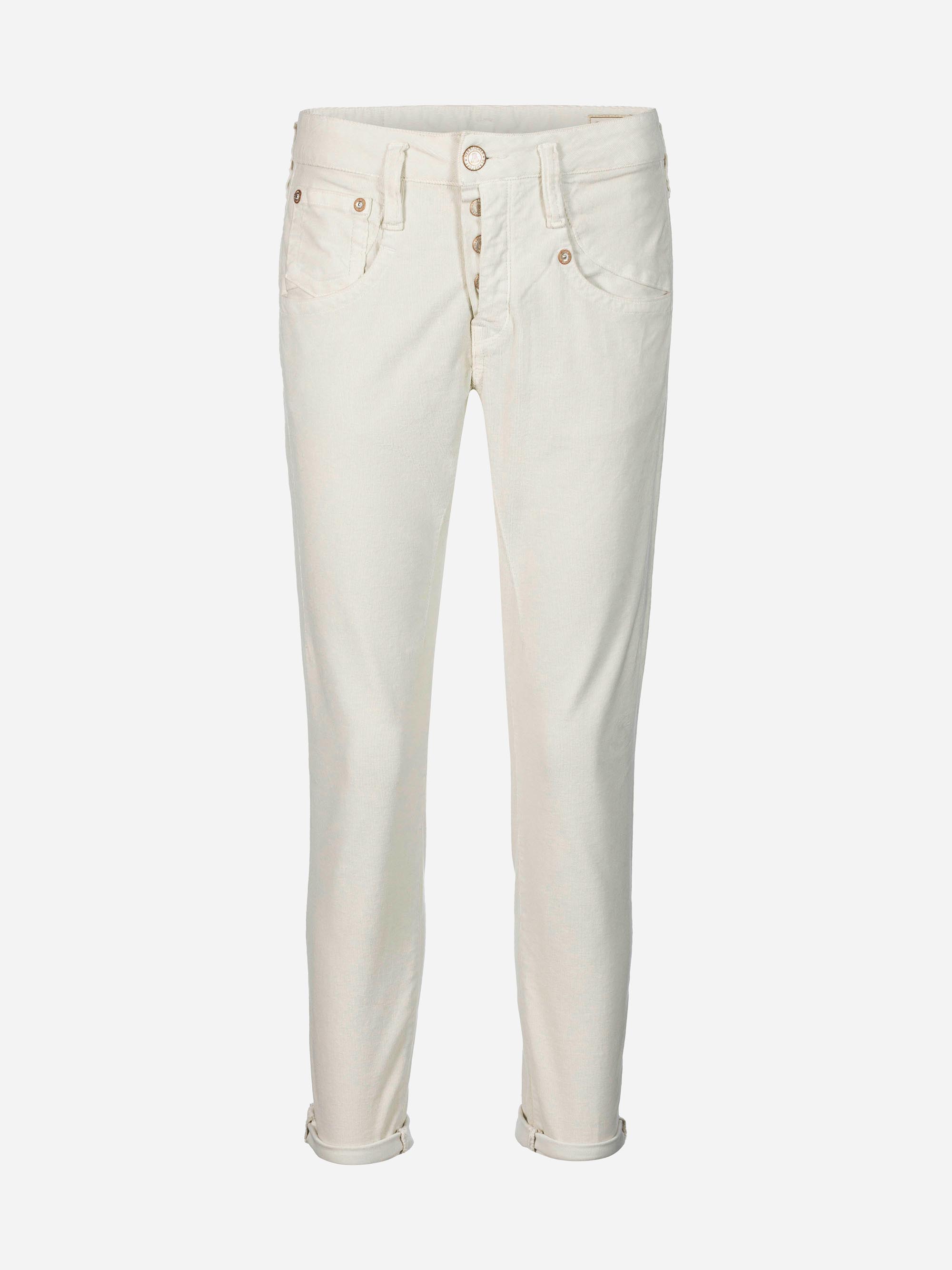 Modell Shyra Cropped Cordhose