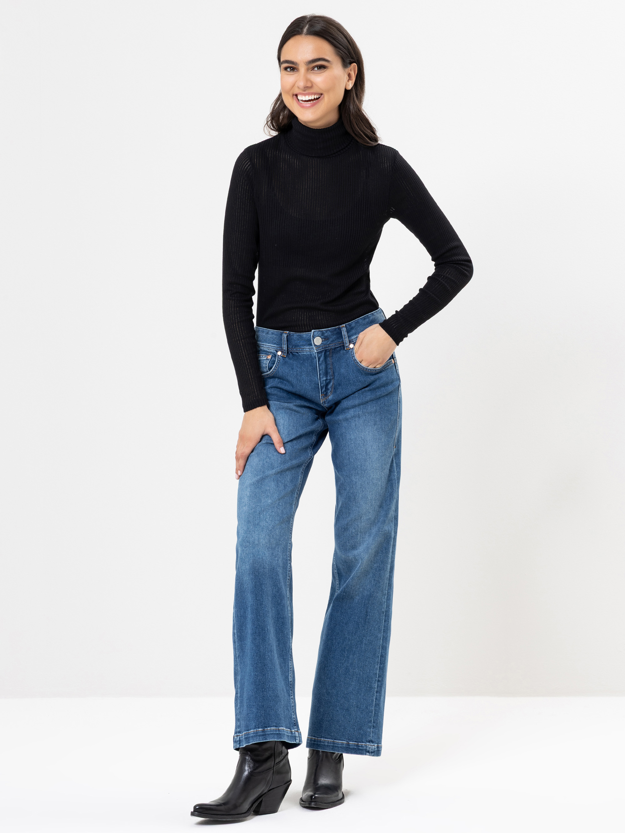 Modell Tinsley Rollkragenshirt